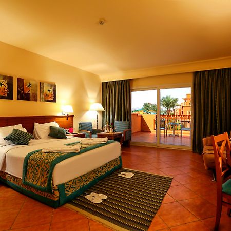 ホテル Charmillion Club Aquapark シャルム・エル・シェイク エクステリア 写真 A room at the Hilton Sharm El Sheikh