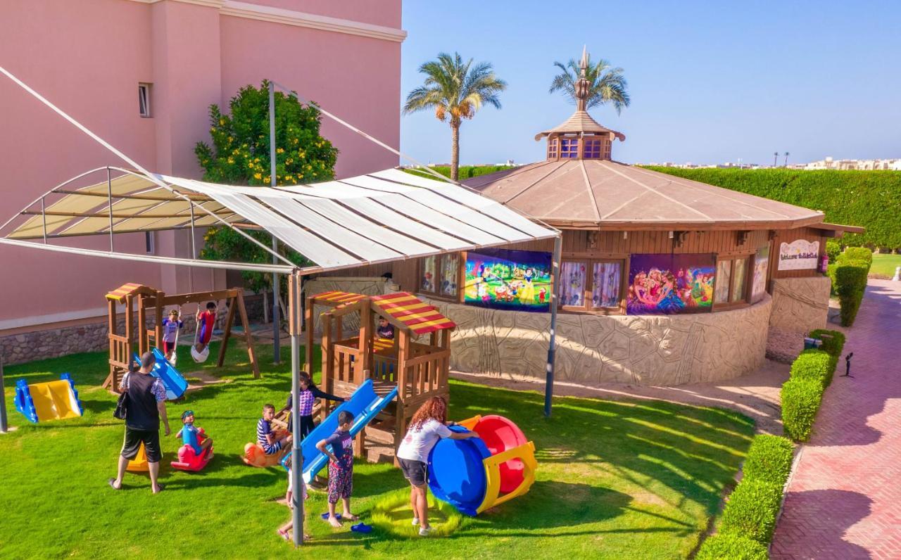 ホテル Charmillion Club Aquapark シャルム・エル・シェイク エクステリア 写真 The school's playground