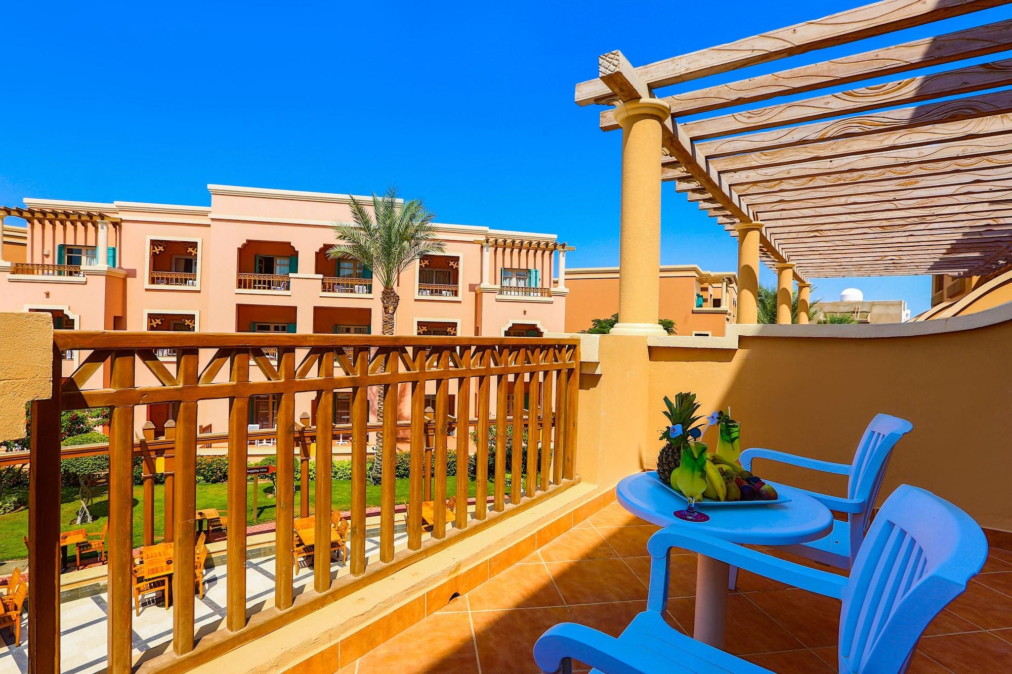 ホテル Charmillion Club Aquapark シャルム・エル・シェイク エクステリア 写真 Balcony of a villa