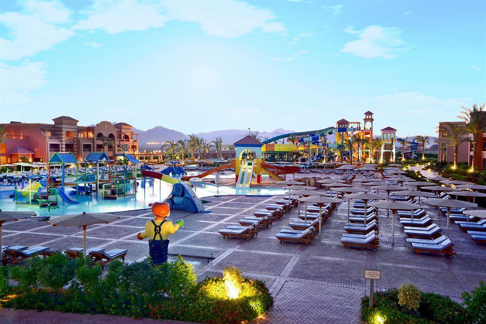 ホテル Charmillion Club Aquapark シャルム・エル・シェイク エクステリア 写真 The water park at the Hilton Luxor Resort