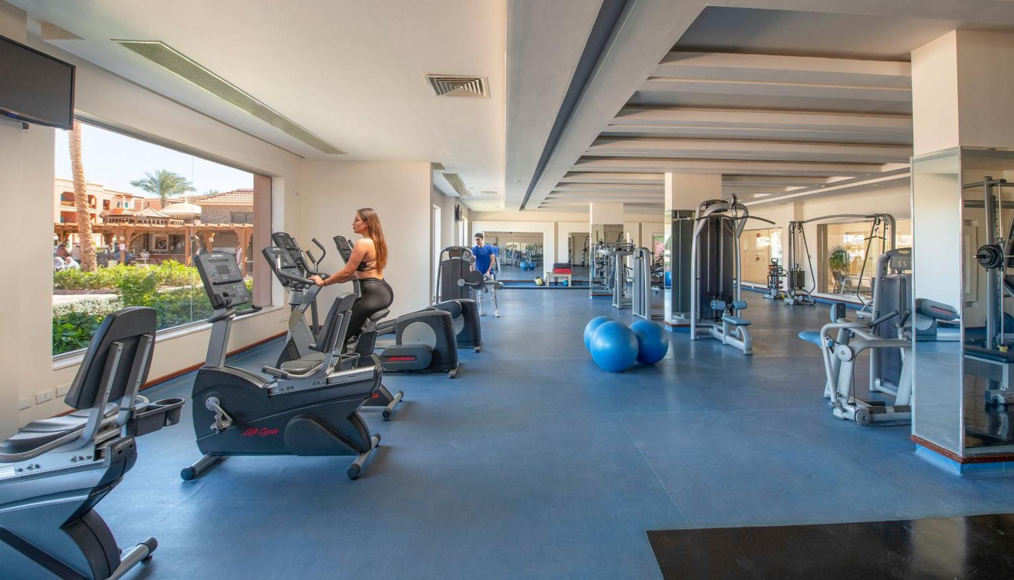 ホテル Charmillion Club Aquapark シャルム・エル・シェイク エクステリア 写真 The gym at the hotel