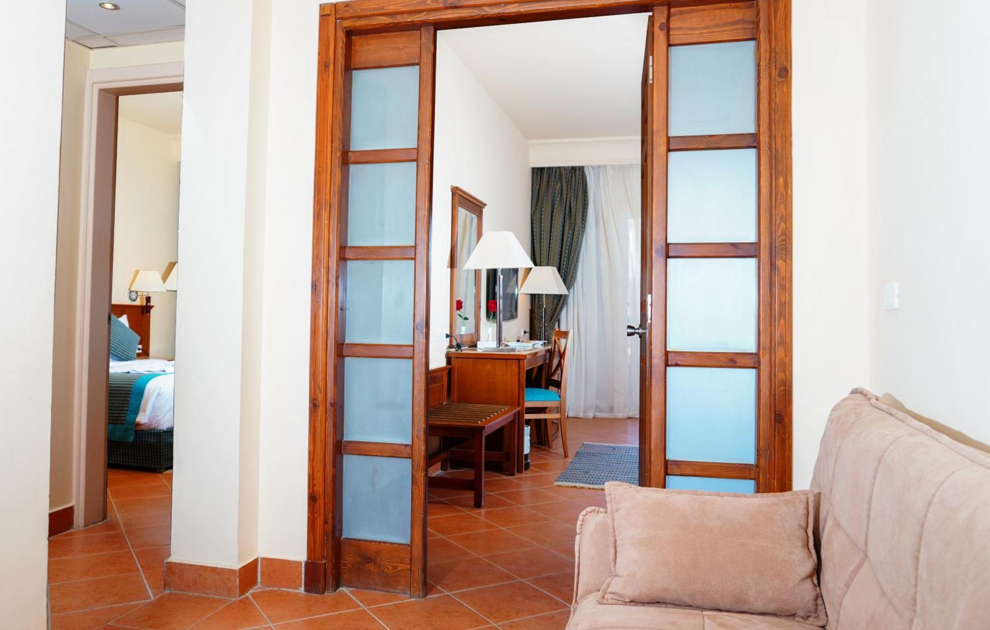 ホテル Charmillion Club Aquapark シャルム・エル・シェイク 部屋 写真 A room at the hotel